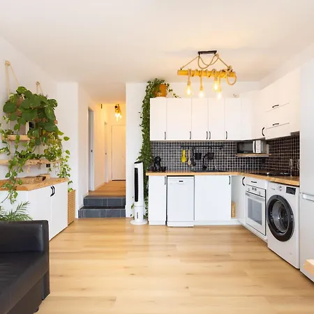 Happy By Smart * カジャオ・サルバヘ